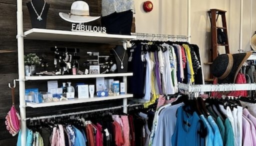 Established Lifestyle Fashion Boutique - Turnkey Opportunity in Charming Ontario